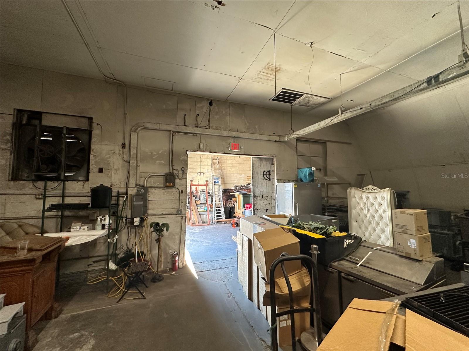 SMITH ELLA & AUBREY - Commercial Lease