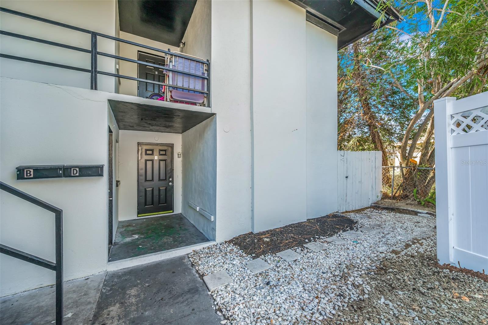 HIBISCUS GARDENS - Residential Income