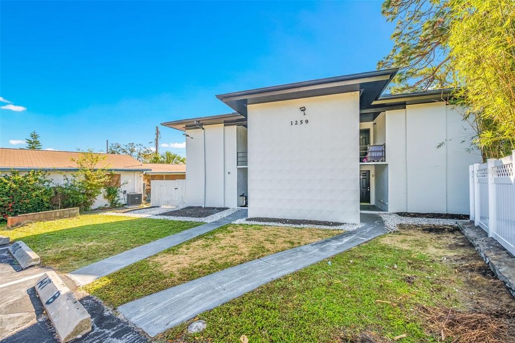 Photo of 1259 Franklin Street, Clearwater, FL 33756 (MLS # TB8451312)