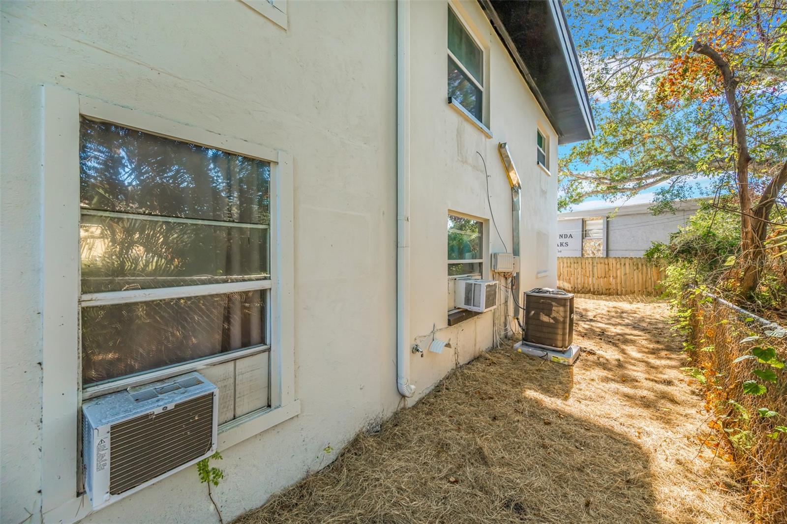 HIBISCUS GARDENS - Residential Income