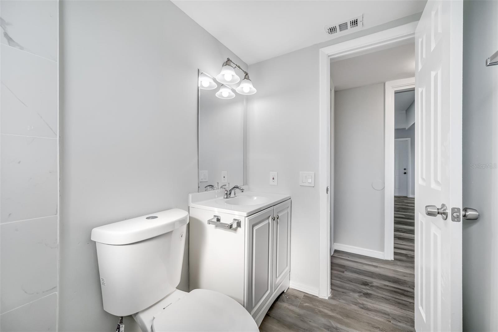 HIBISCUS GARDENS - Residential Income