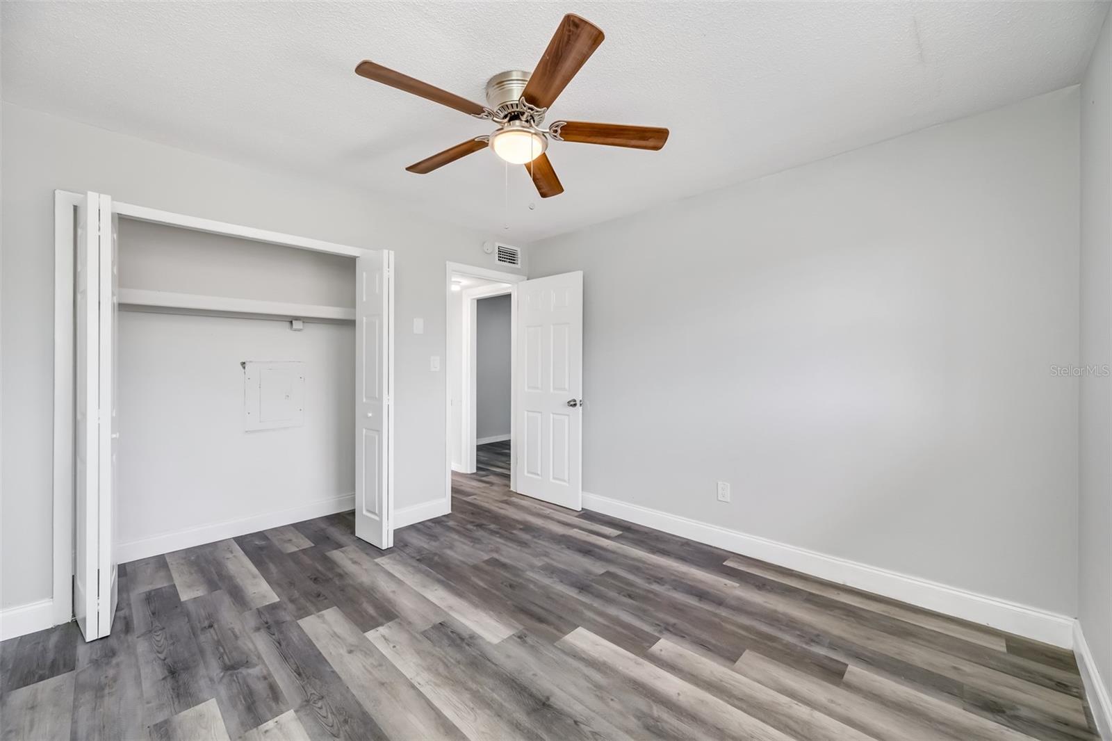 HIBISCUS GARDENS - Residential Income