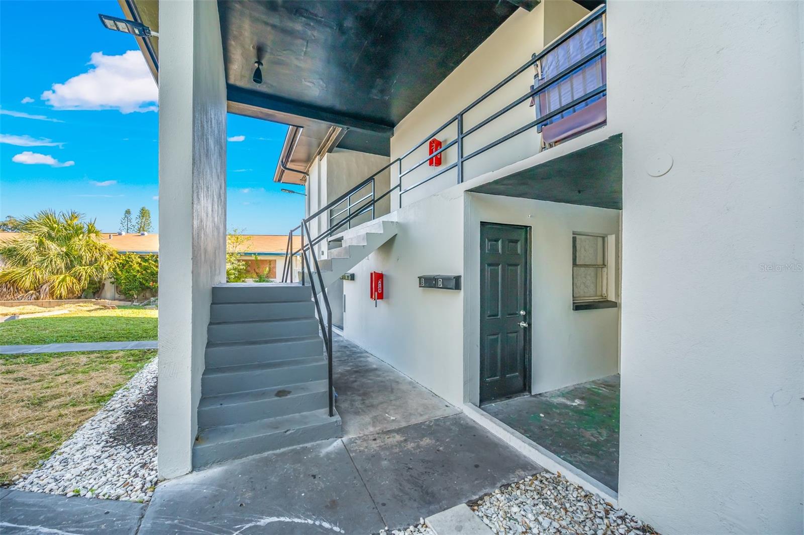 HIBISCUS GARDENS - Residential Income