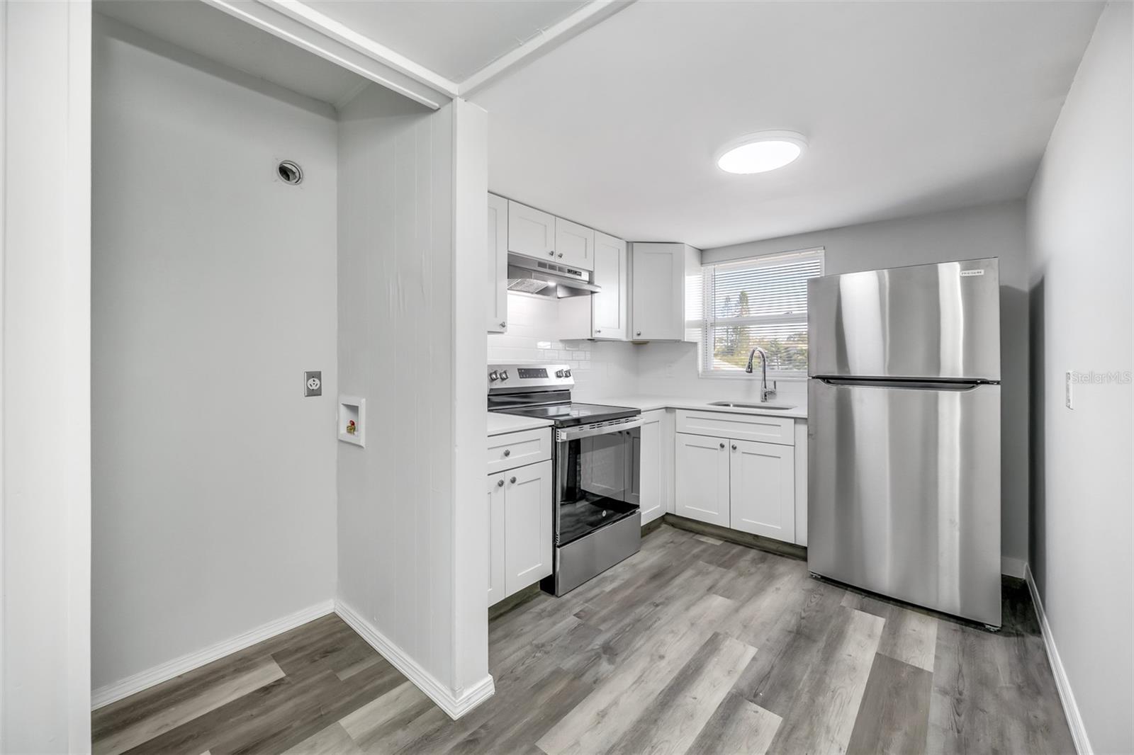 HIBISCUS GARDENS - Residential Income