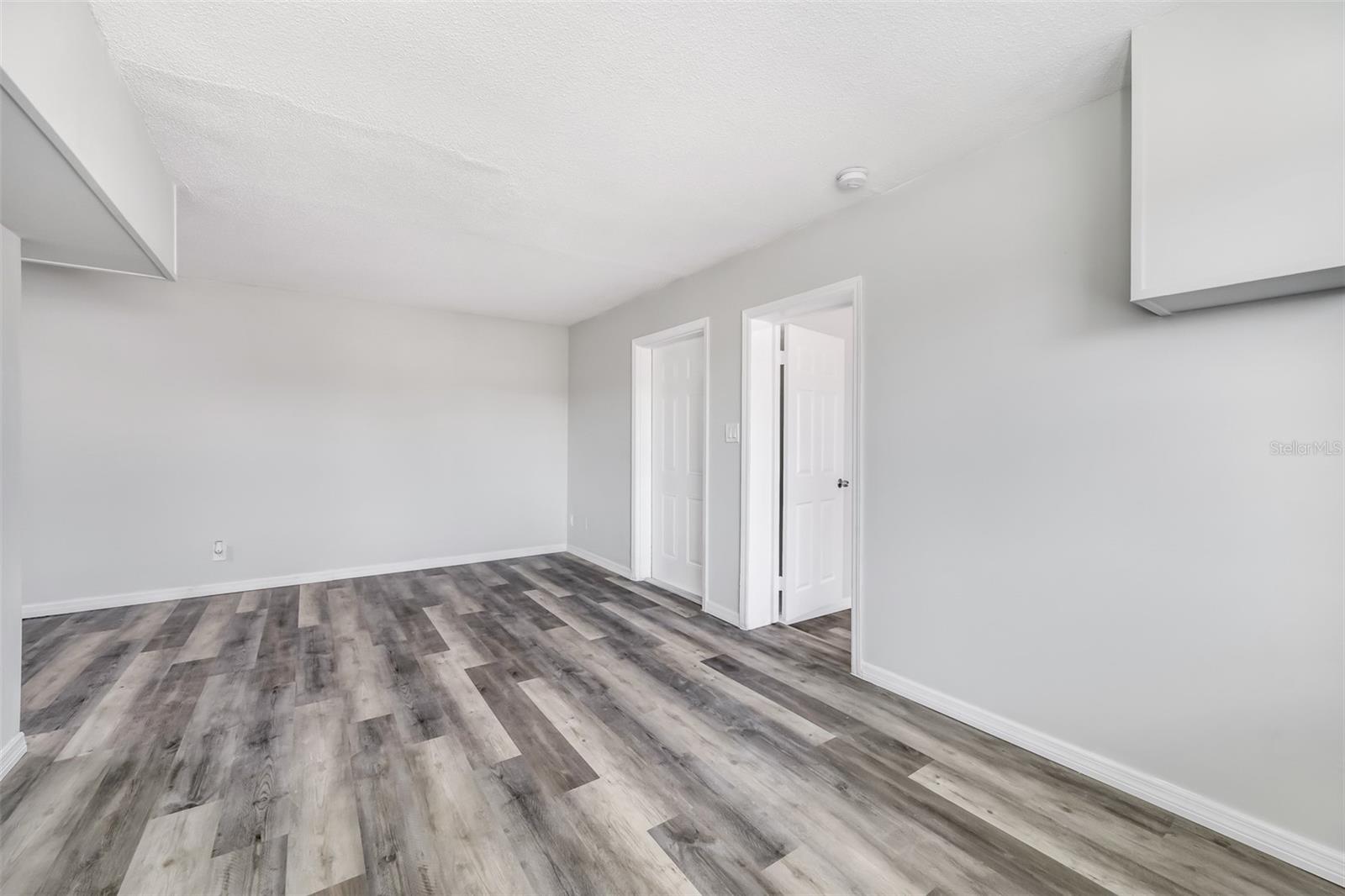 HIBISCUS GARDENS - Residential Income