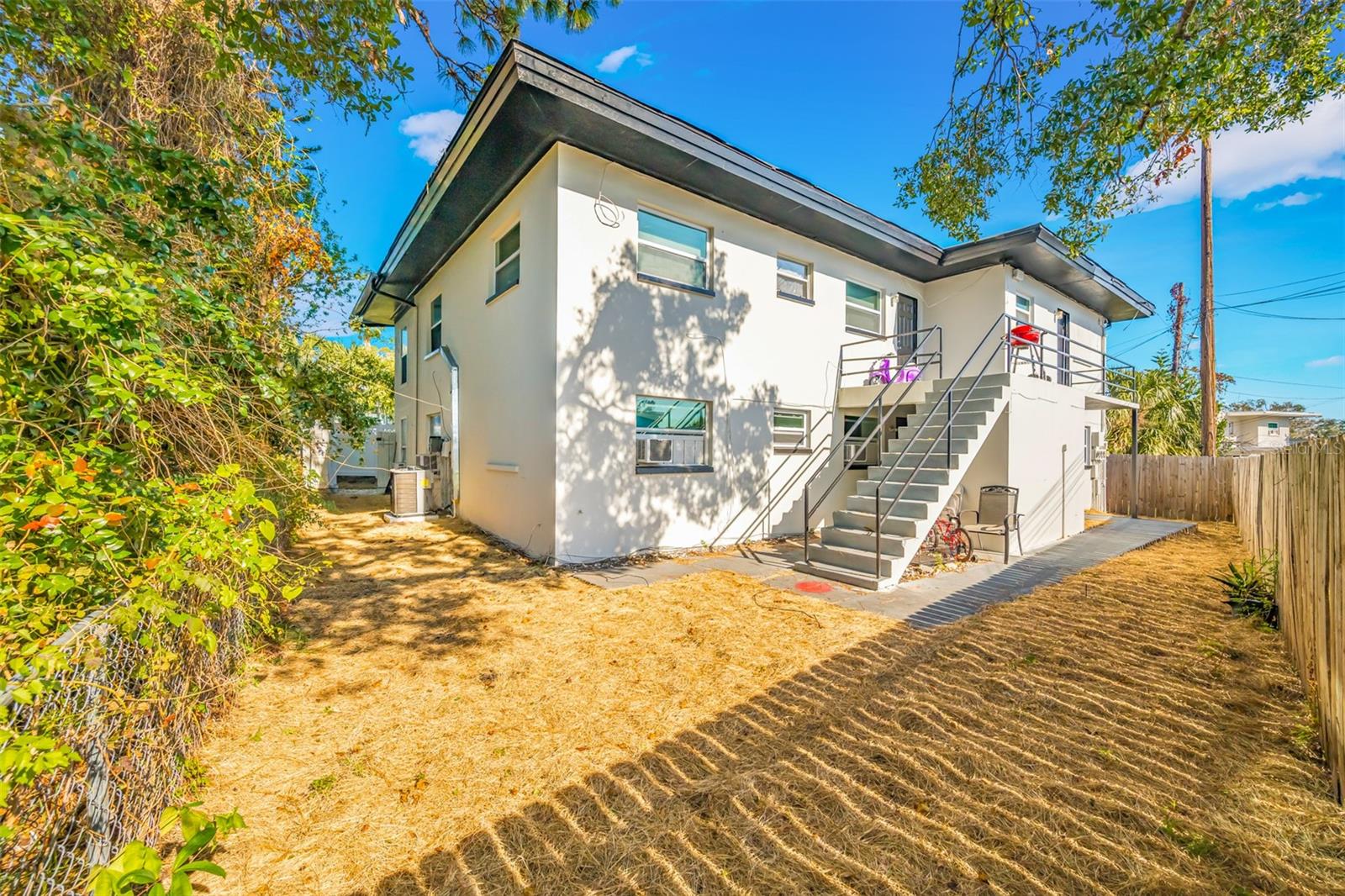 HIBISCUS GARDENS - Residential Income