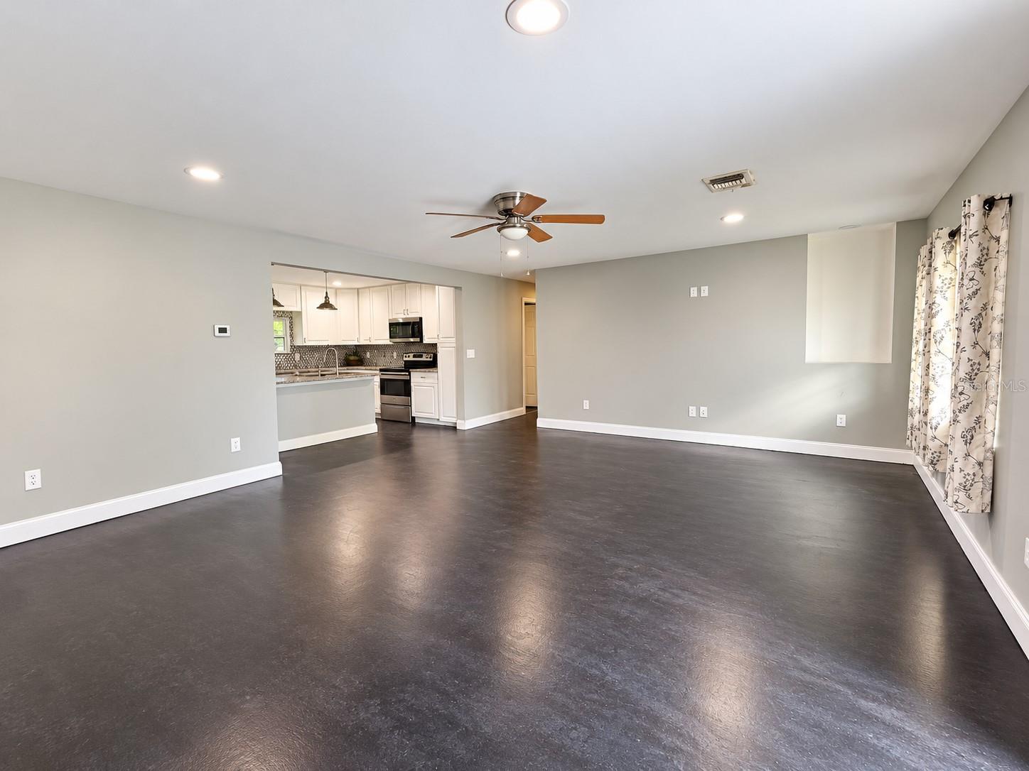 1890 WHITE SANDS DRIVE