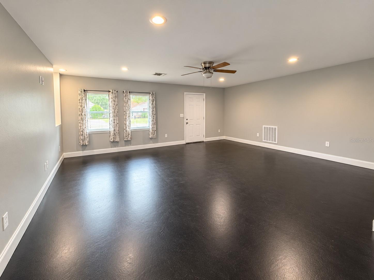 1890 WHITE SANDS DRIVE