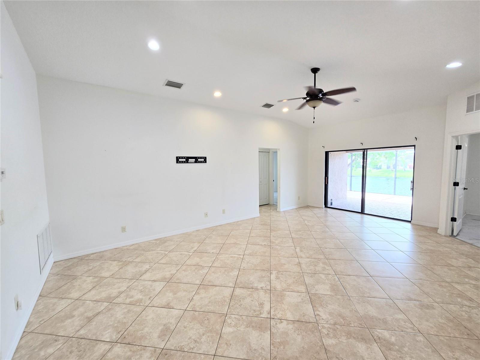 302 SAN LORENZO COURT