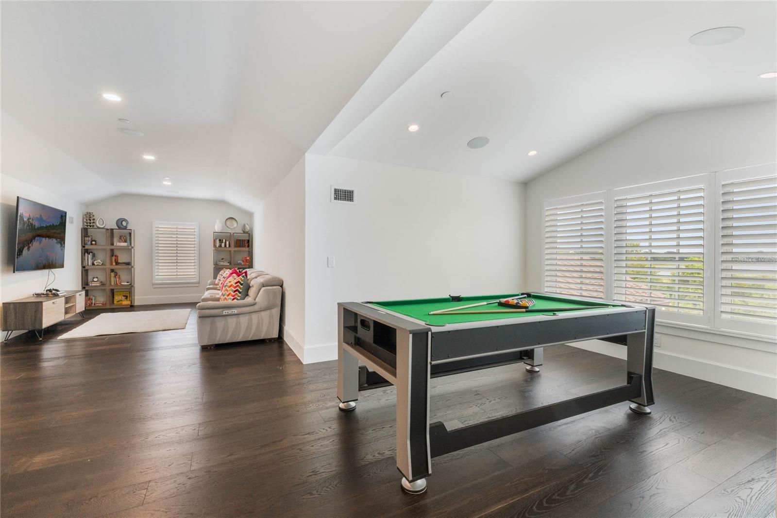 BALDWIN PARK - Residential