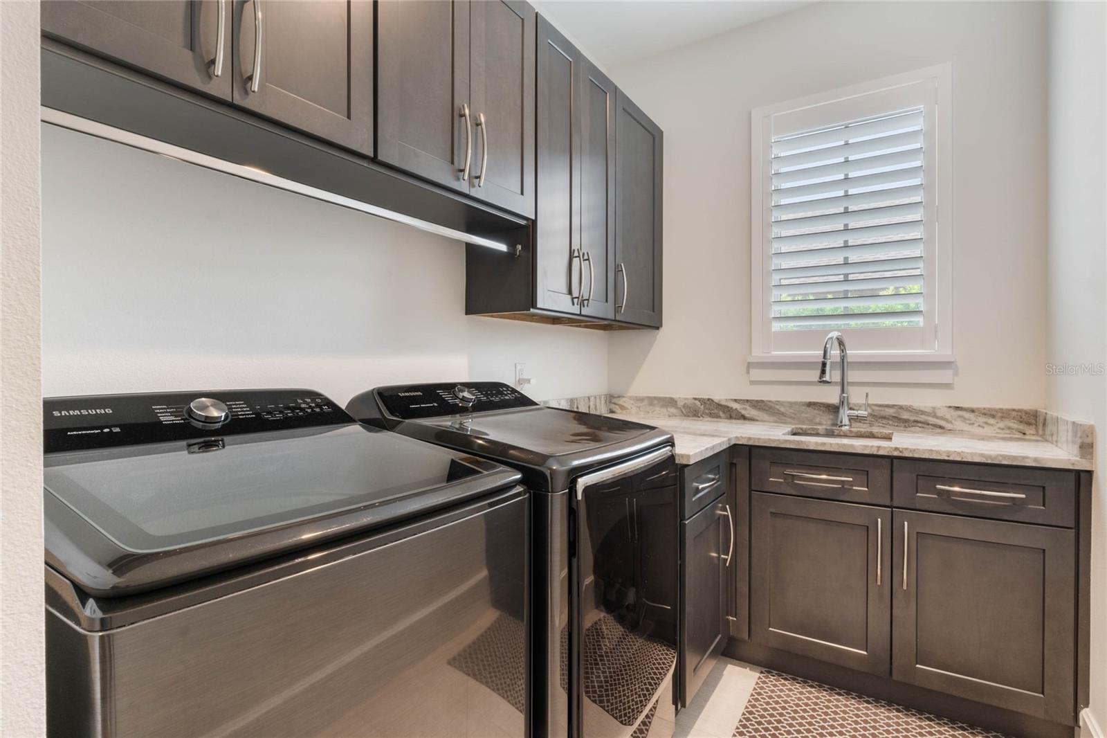 BALDWIN PARK - Residential