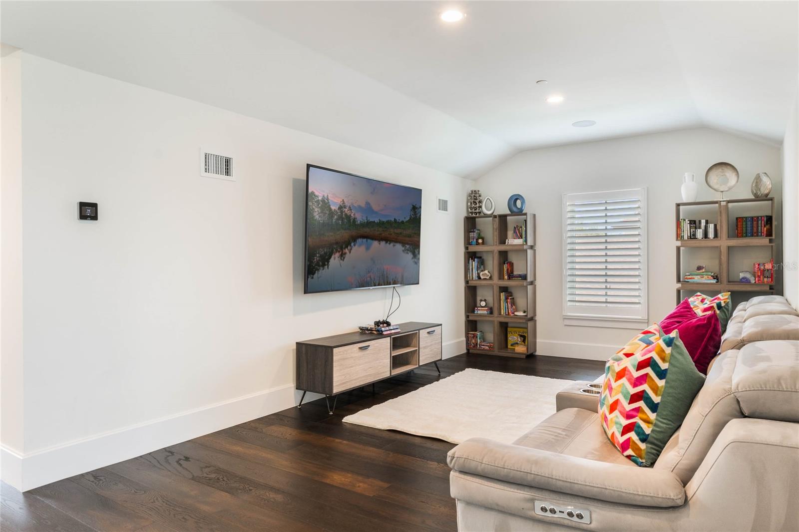 BALDWIN PARK - Residential