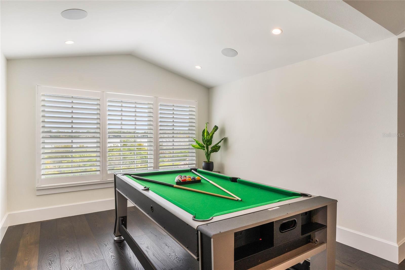 BALDWIN PARK - Residential