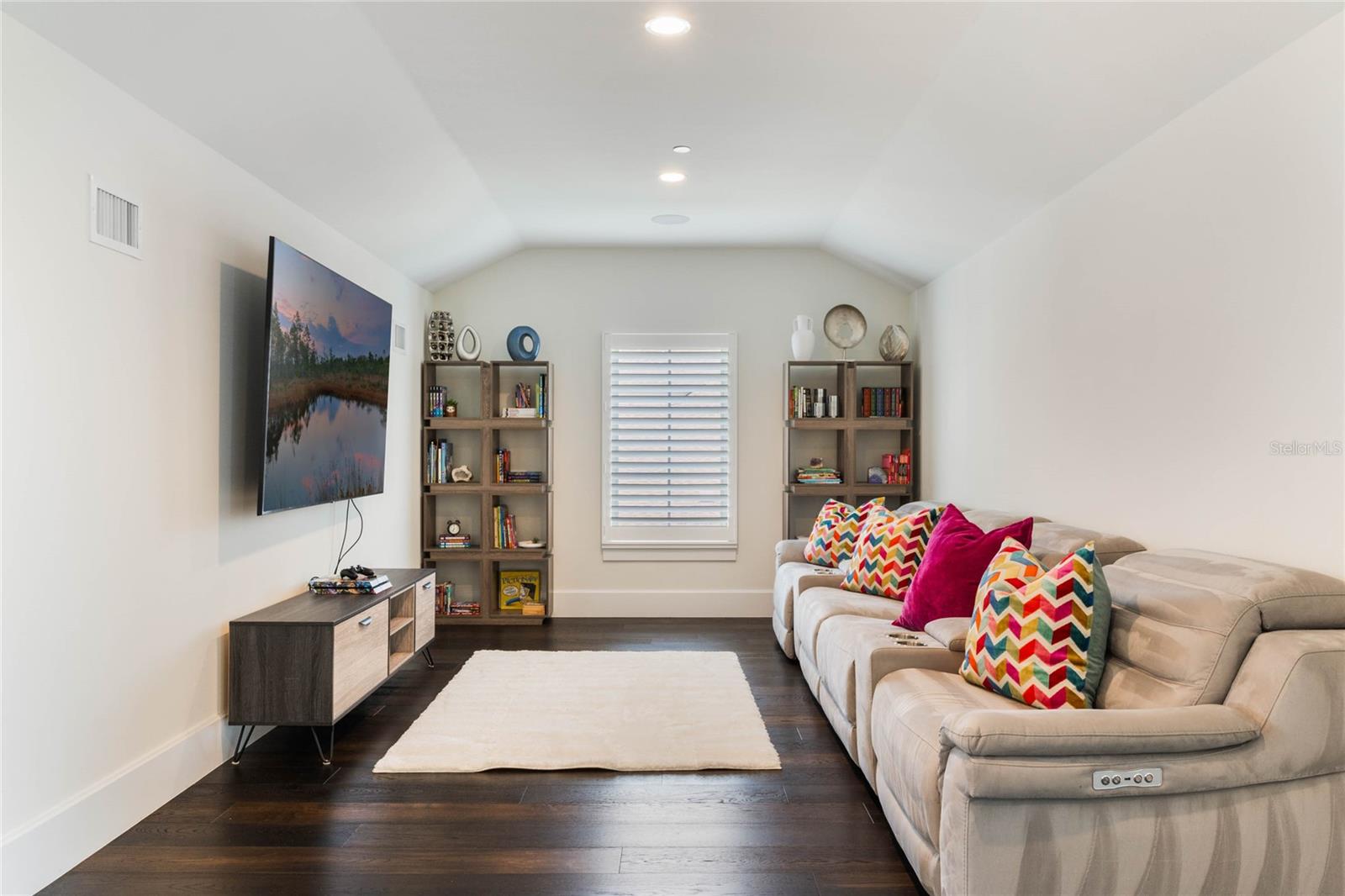 BALDWIN PARK - Residential