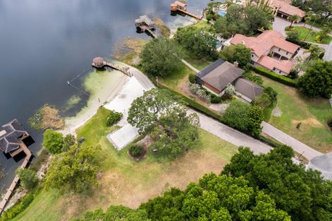 A home in WINDERMERE