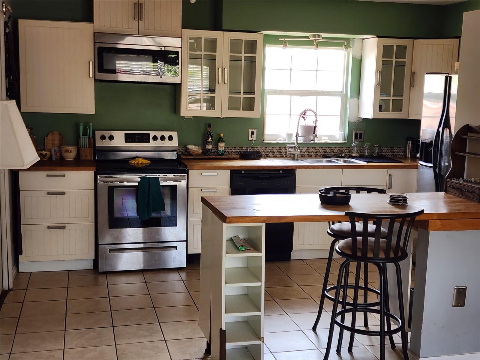 AVION OF - Residential