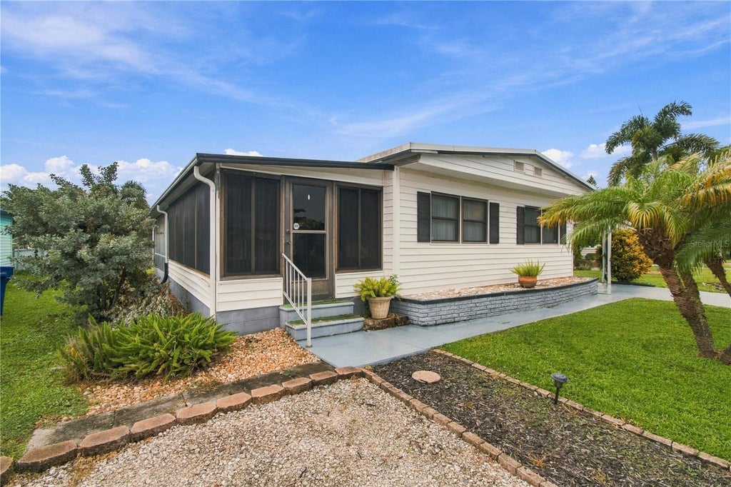 Photo of 104 52nd Avenue Plaza E, Bradenton, FL 34203 (MLS # TB8556411)