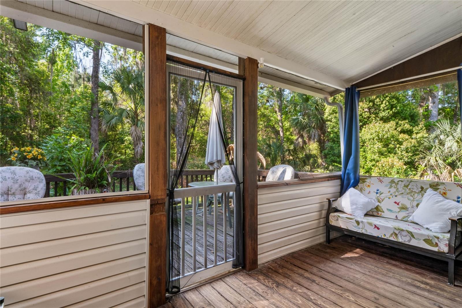 ROYAL OAKS ESTATE - Residential