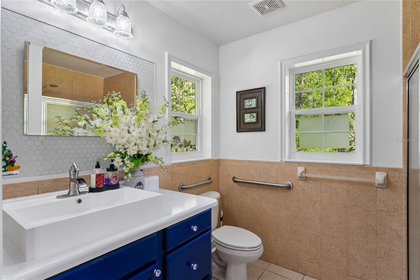 ROYAL OAKS ESTATE - Residential