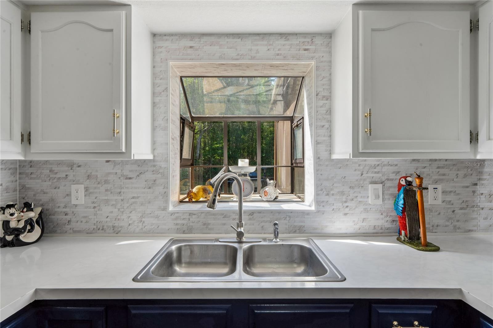 ROYAL OAKS ESTATE - Residential