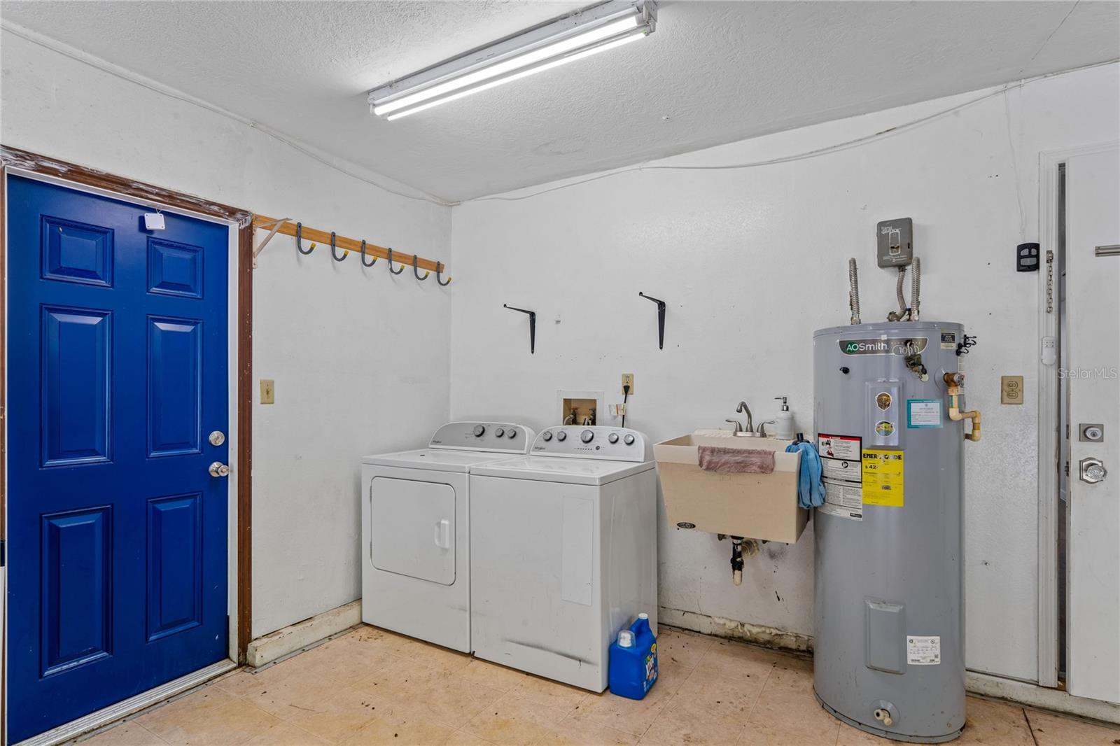 ROYAL OAKS ESTATE - Residential