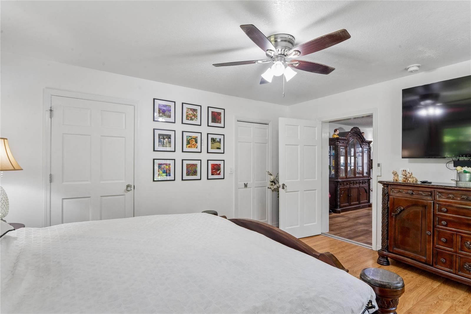 ROYAL OAKS ESTATE - Residential