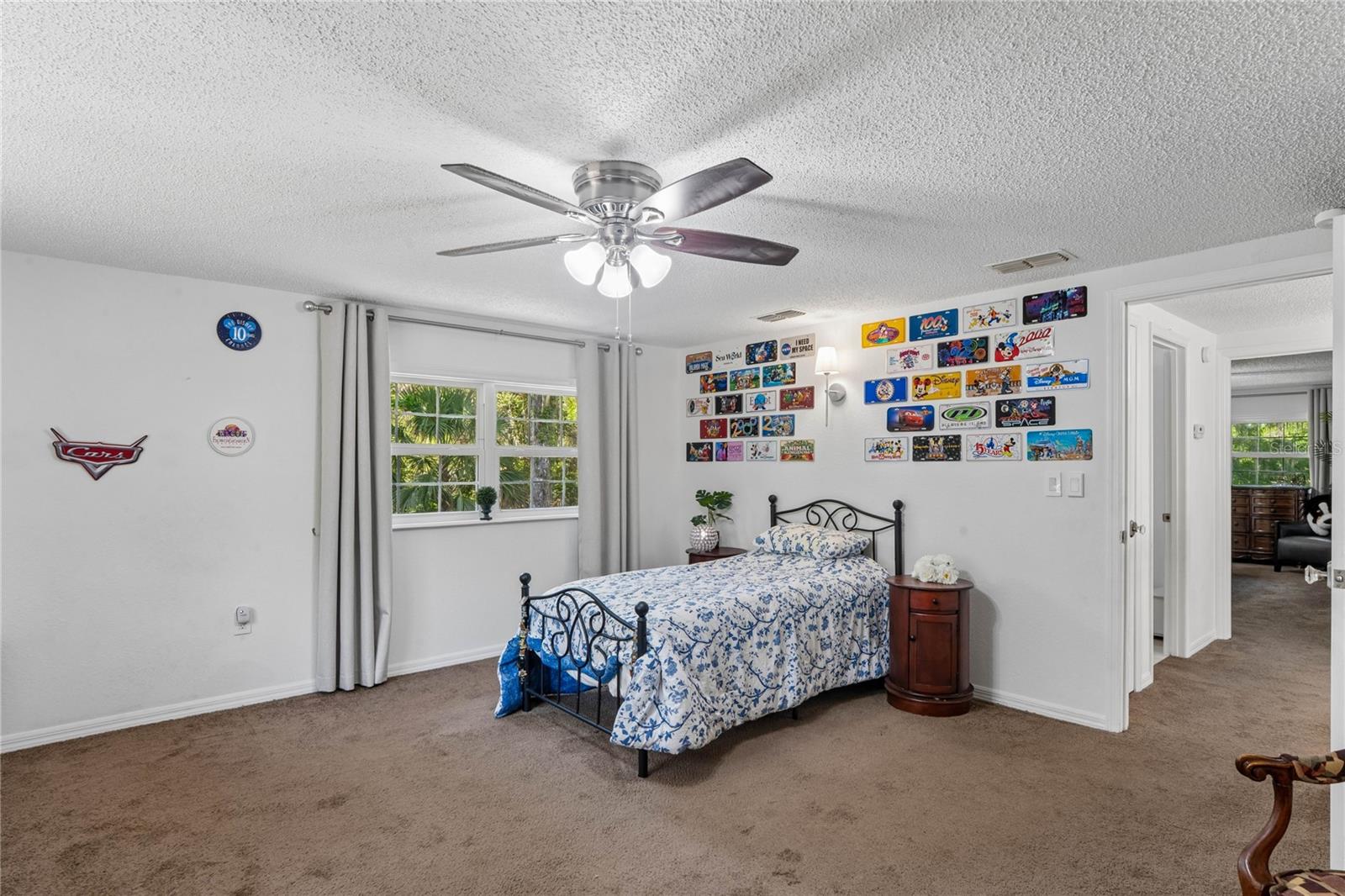 ROYAL OAKS ESTATE - Residential