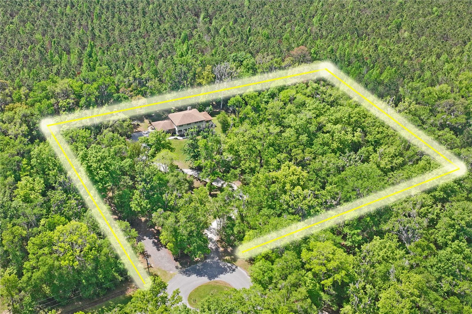 ROYAL OAKS ESTATE - Residential