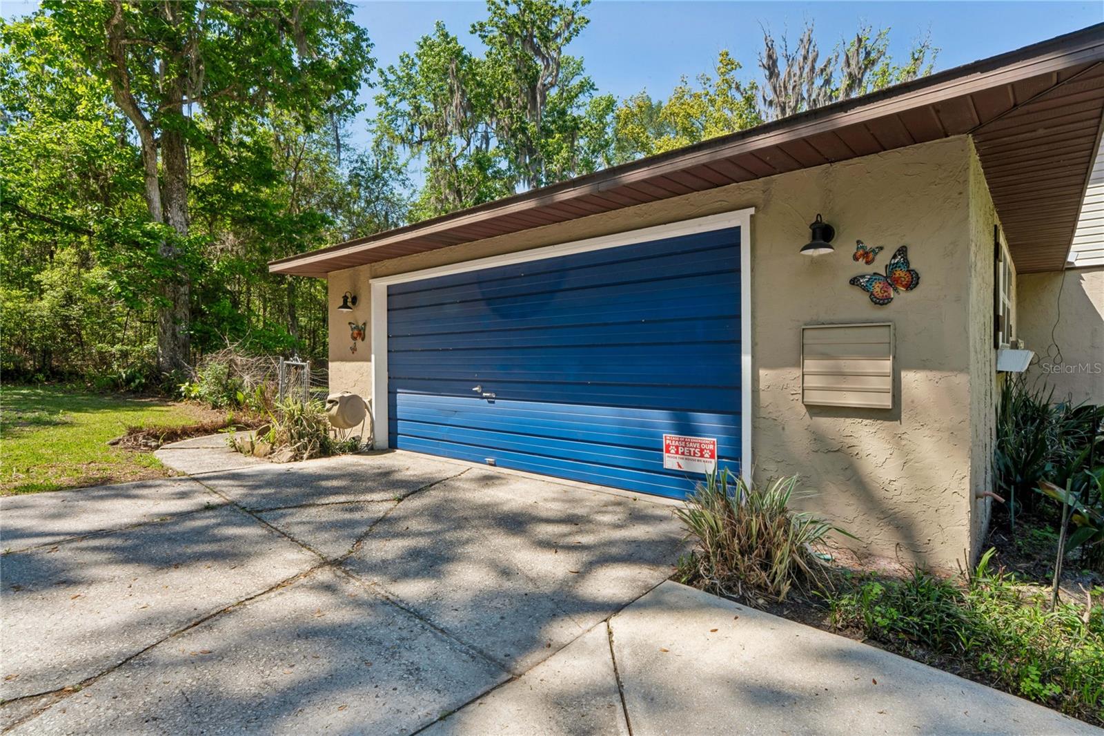 ROYAL OAKS ESTATE - Residential