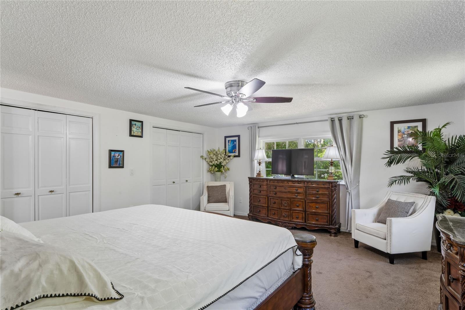 ROYAL OAKS ESTATE - Residential