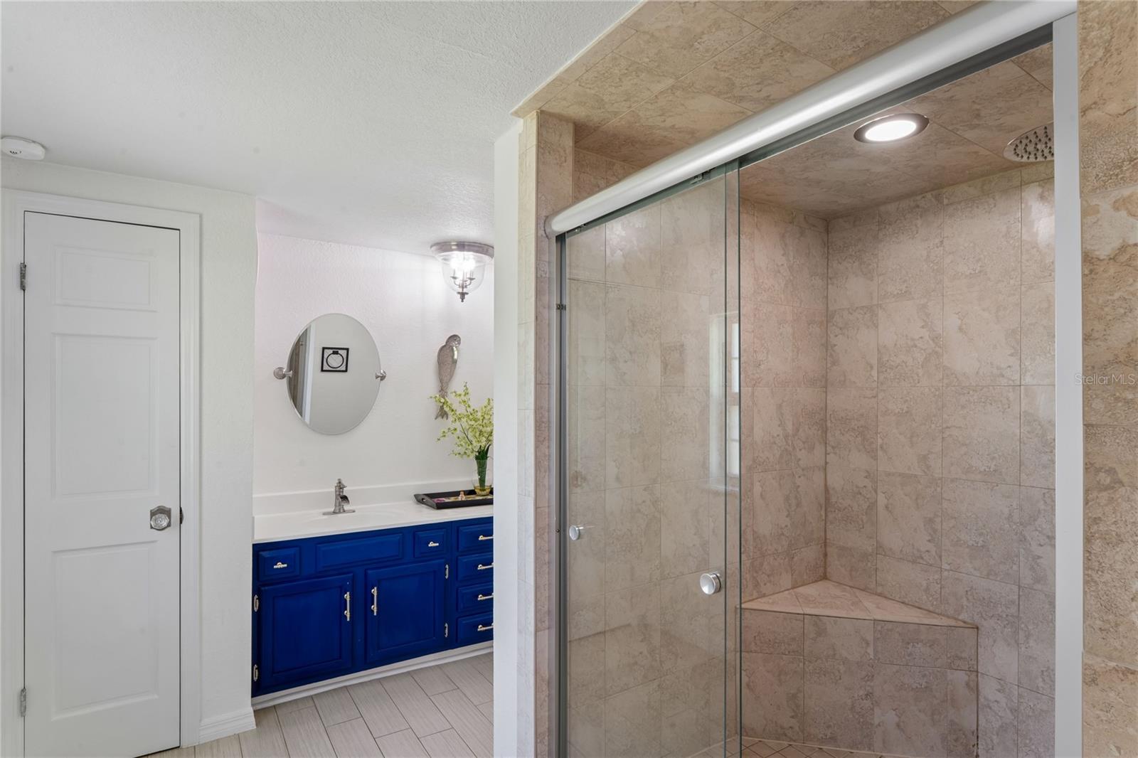 ROYAL OAKS ESTATE - Residential