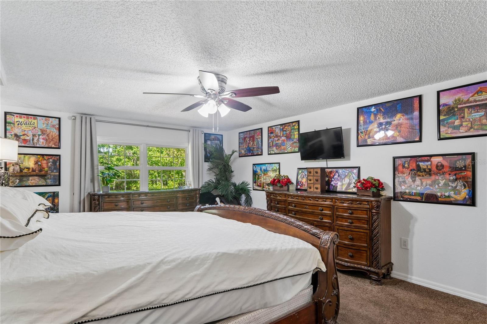 ROYAL OAKS ESTATE - Residential