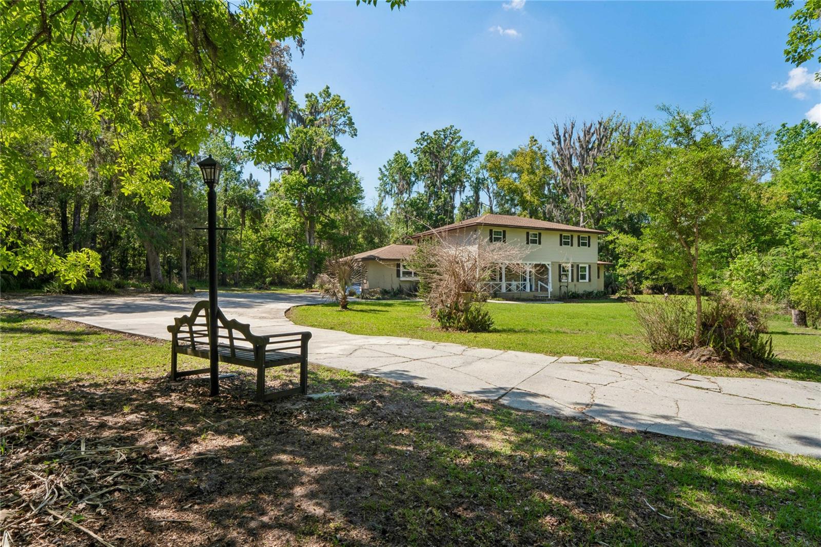 ROYAL OAKS ESTATE - Residential