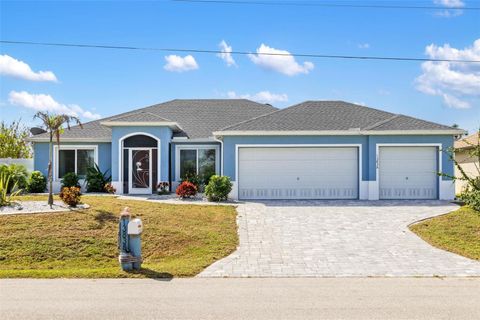 A home in PORT CHARLOTTE