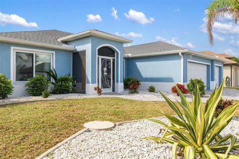 A home in PORT CHARLOTTE