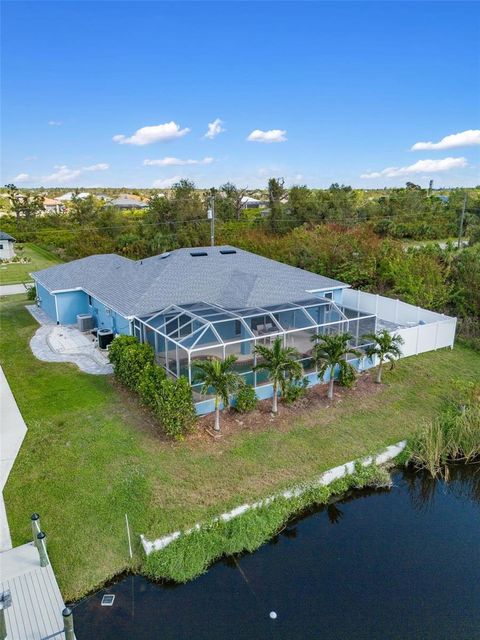 A home in PORT CHARLOTTE