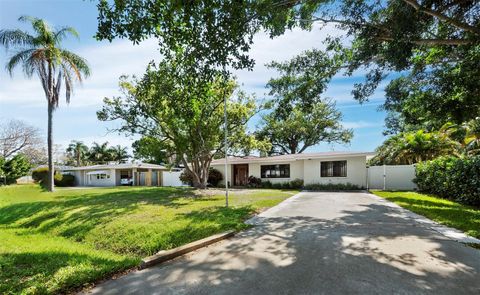 A home in SARASOTA