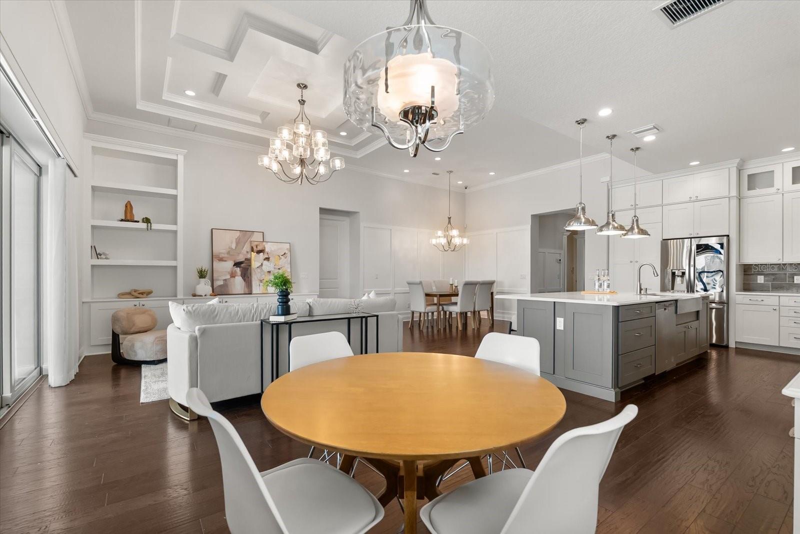 10739 ROYAL CYPRESS WAY