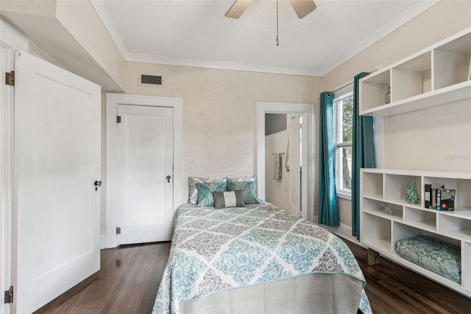 HALLS CENTRAL AVE 3 - Residential