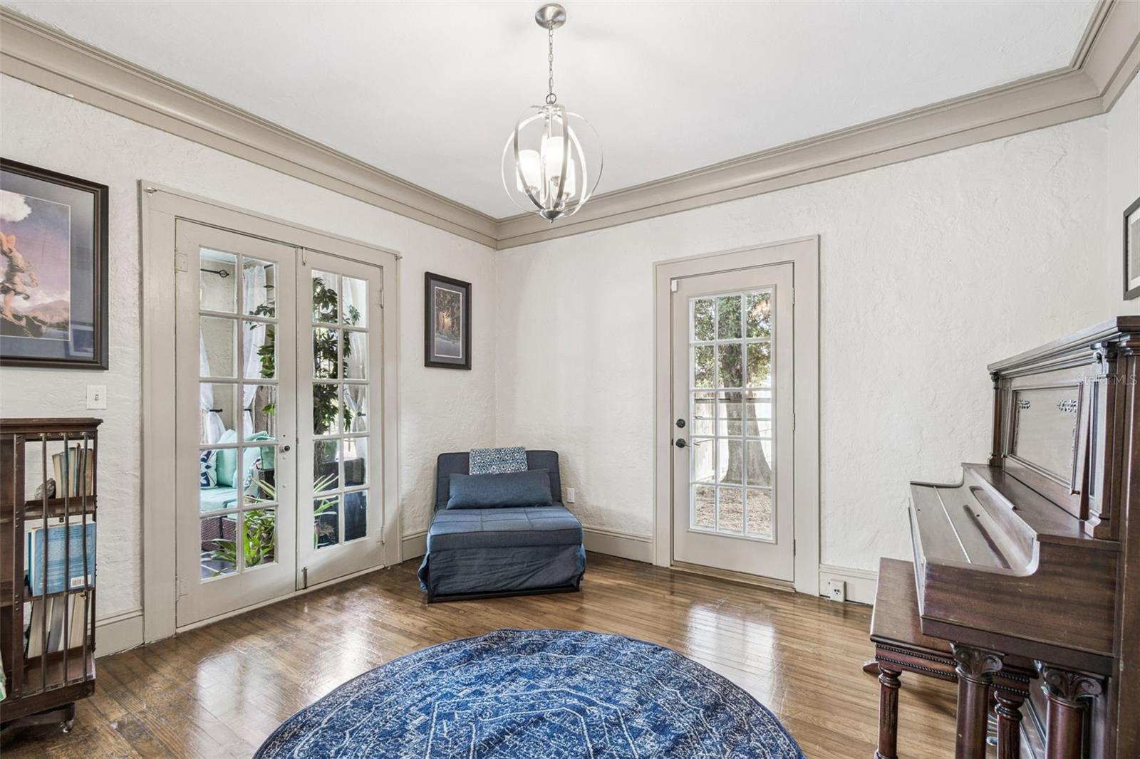 HALLS CENTRAL AVE 3 - Residential