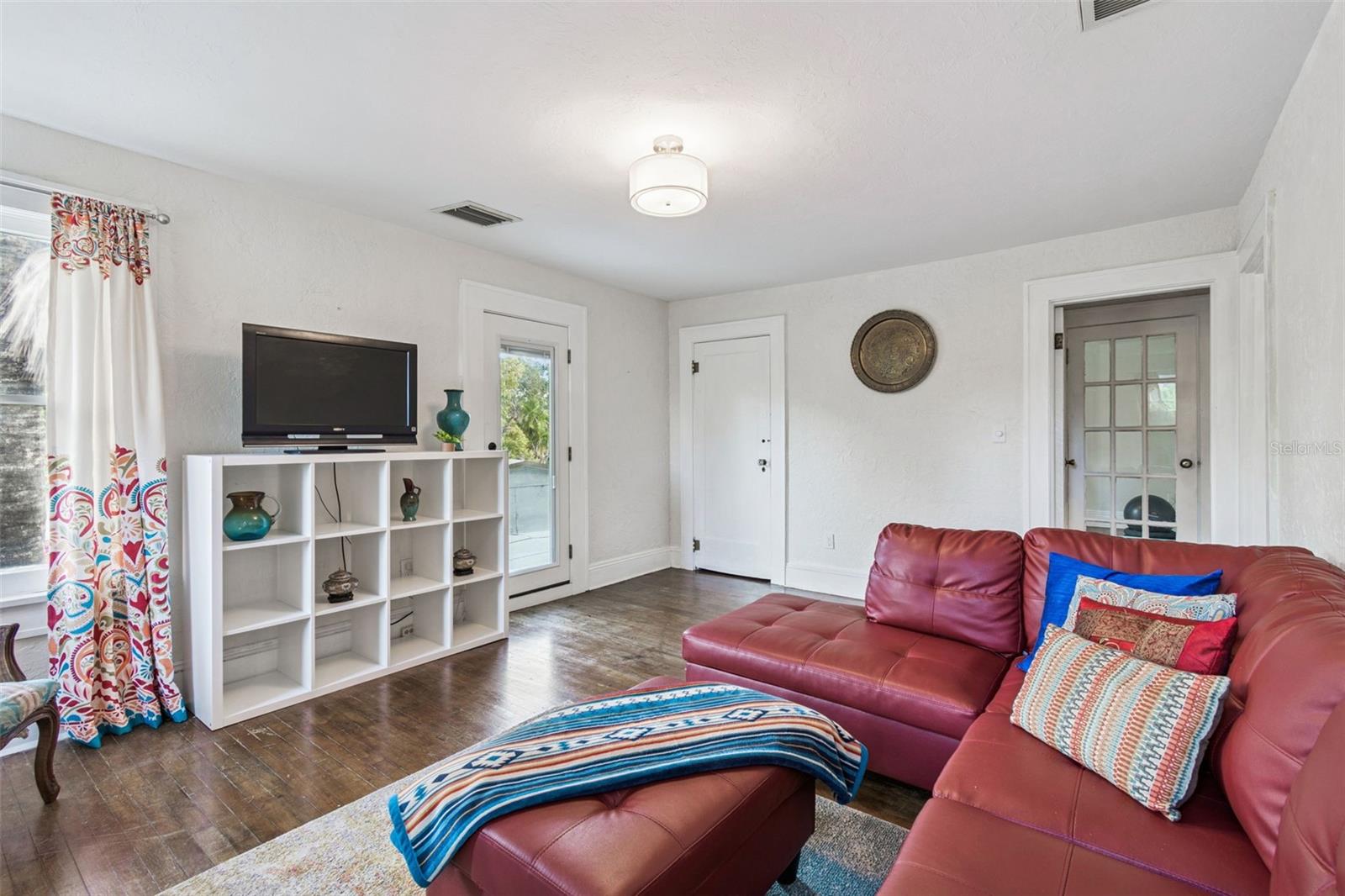 HALLS CENTRAL AVE 3 - Residential