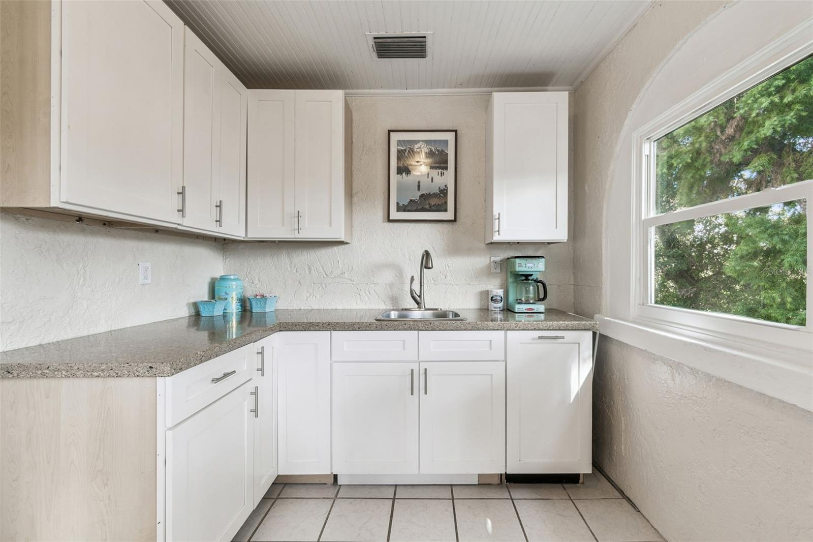 HALLS CENTRAL AVE 3 - Residential