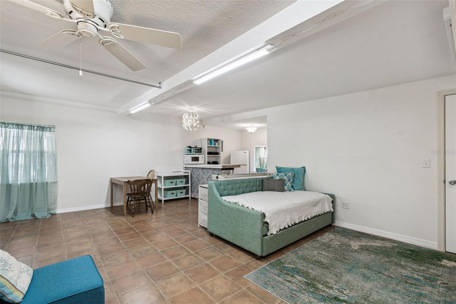 HALLS CENTRAL AVE 3 - Residential