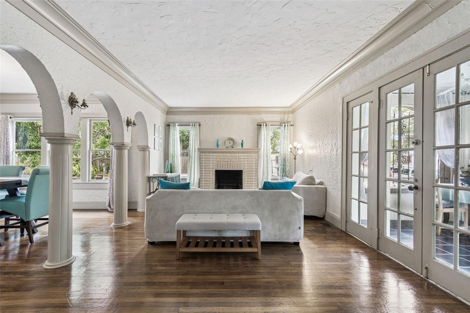 HALLS CENTRAL AVE 3 - Residential