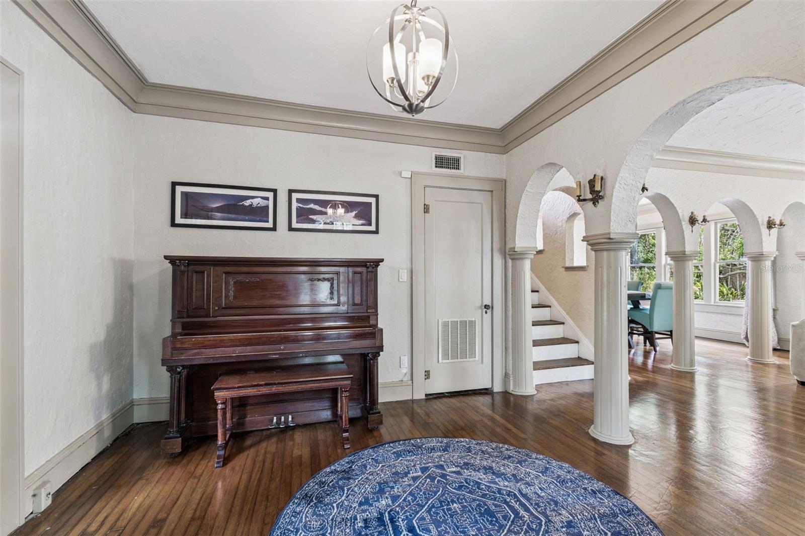 HALLS CENTRAL AVE 3 - Residential