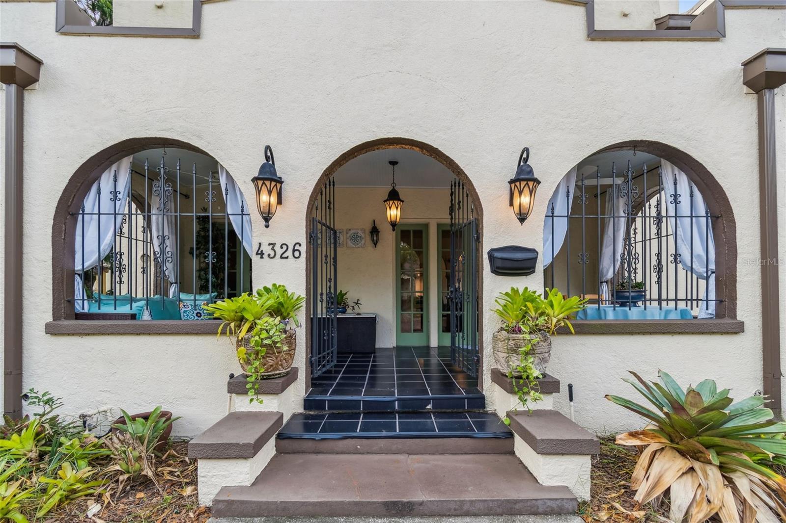 HALLS CENTRAL AVE 3 - Residential