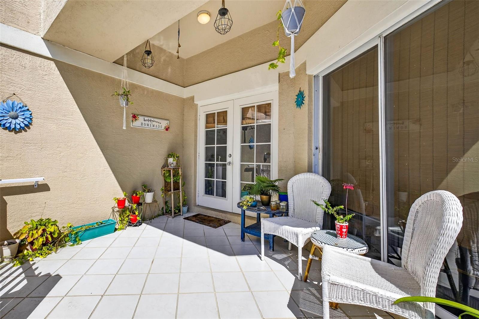 DAVIS ISLANDS PB10 PG52 TO 57 - Residential