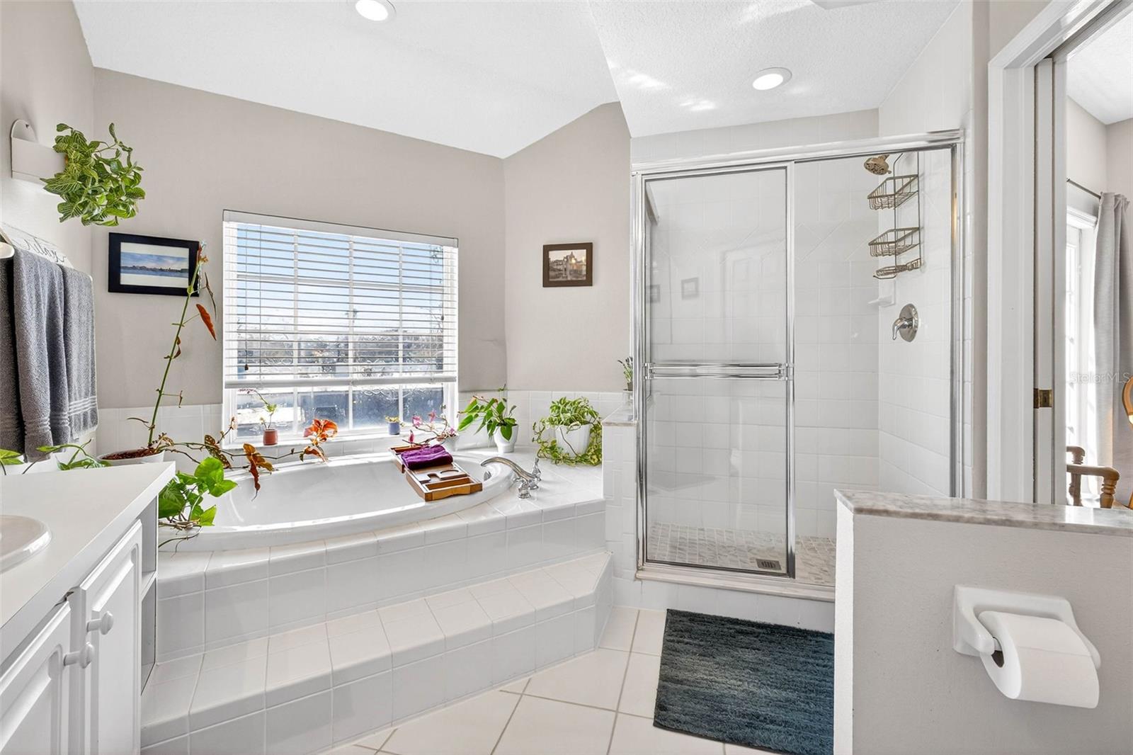 DAVIS ISLANDS PB10 PG52 TO 57 - Residential