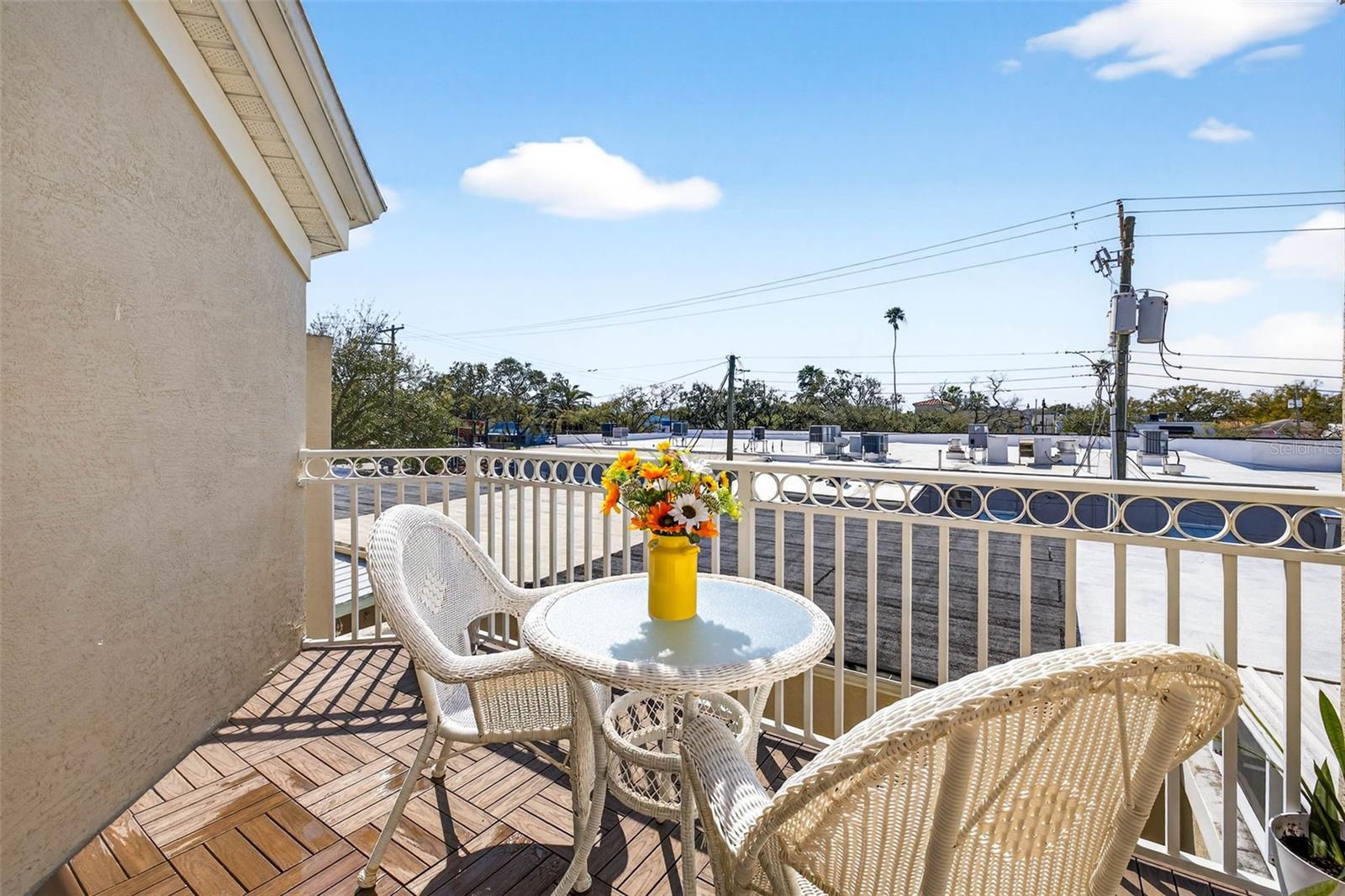 DAVIS ISLANDS PB10 PG52 TO 57 - Residential