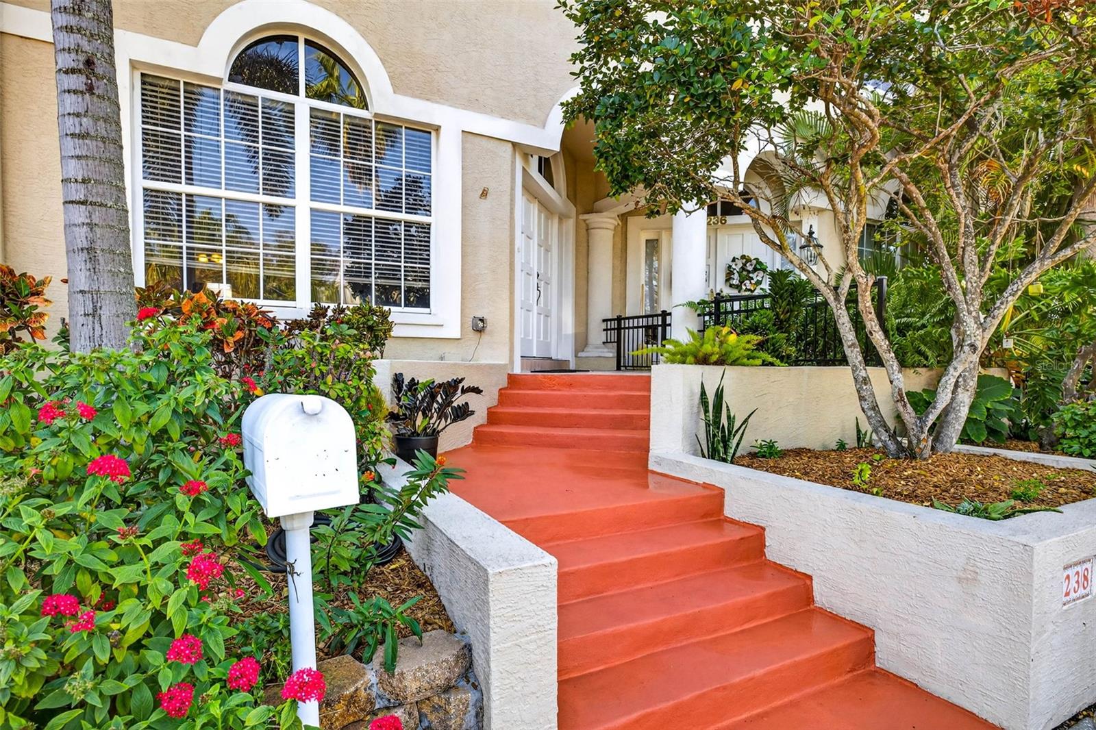 DAVIS ISLANDS PB10 PG52 TO 57 - Residential